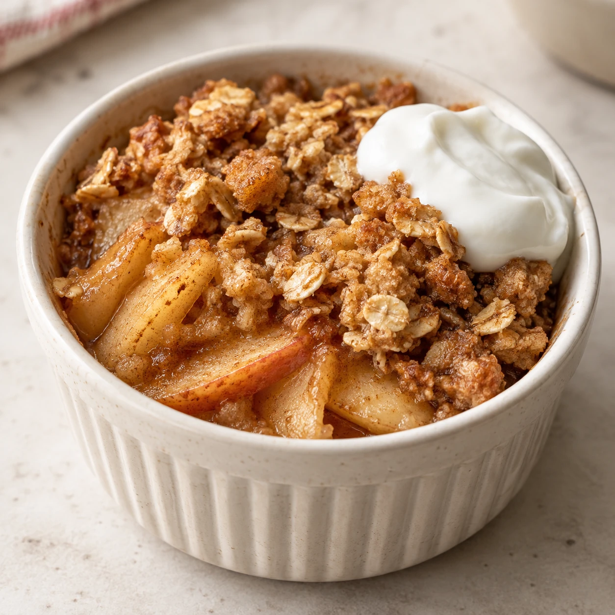 The little apple-pie crumble — illustrative serving idea